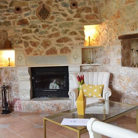 Stone Built Villa Galatia, Poolside & Perfect View Καρές Εξωτερικό φωτογραφία