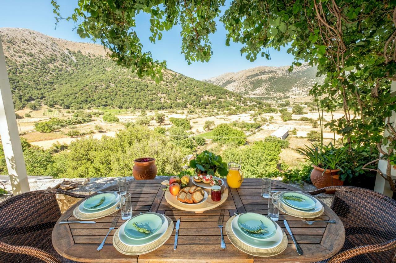 Stone Built Villa Galatia, Poolside & Perfect View Καρές Εξωτερικό φωτογραφία