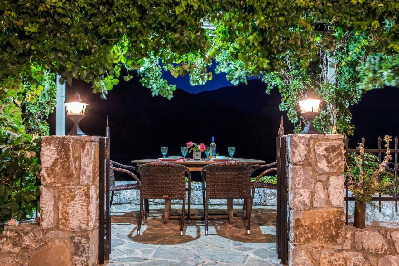 Stone Built Villa Galatia, Poolside & Perfect View Καρές Εξωτερικό φωτογραφία