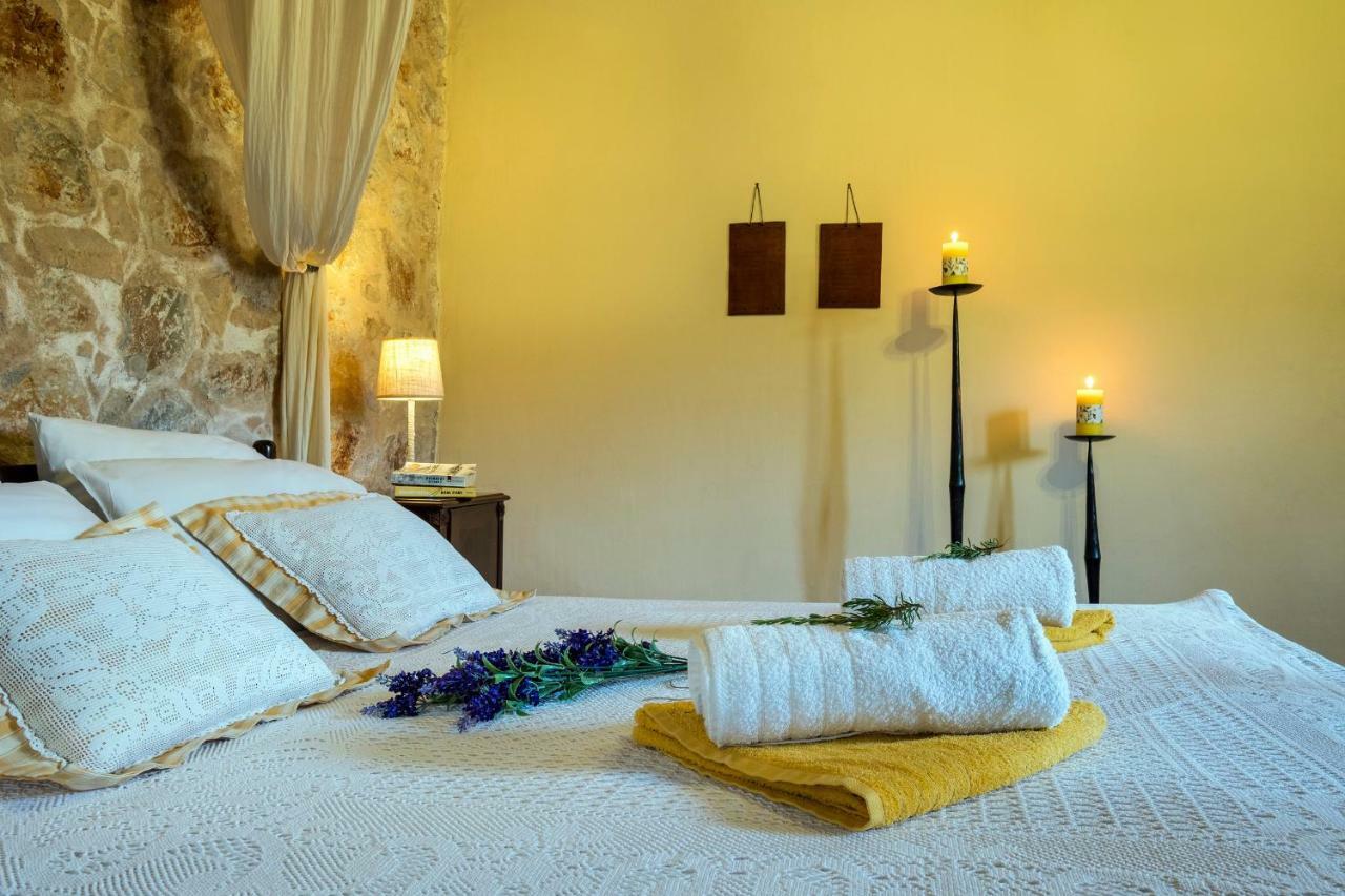 Stone Built Villa Galatia, Poolside & Perfect View Καρές Εξωτερικό φωτογραφία