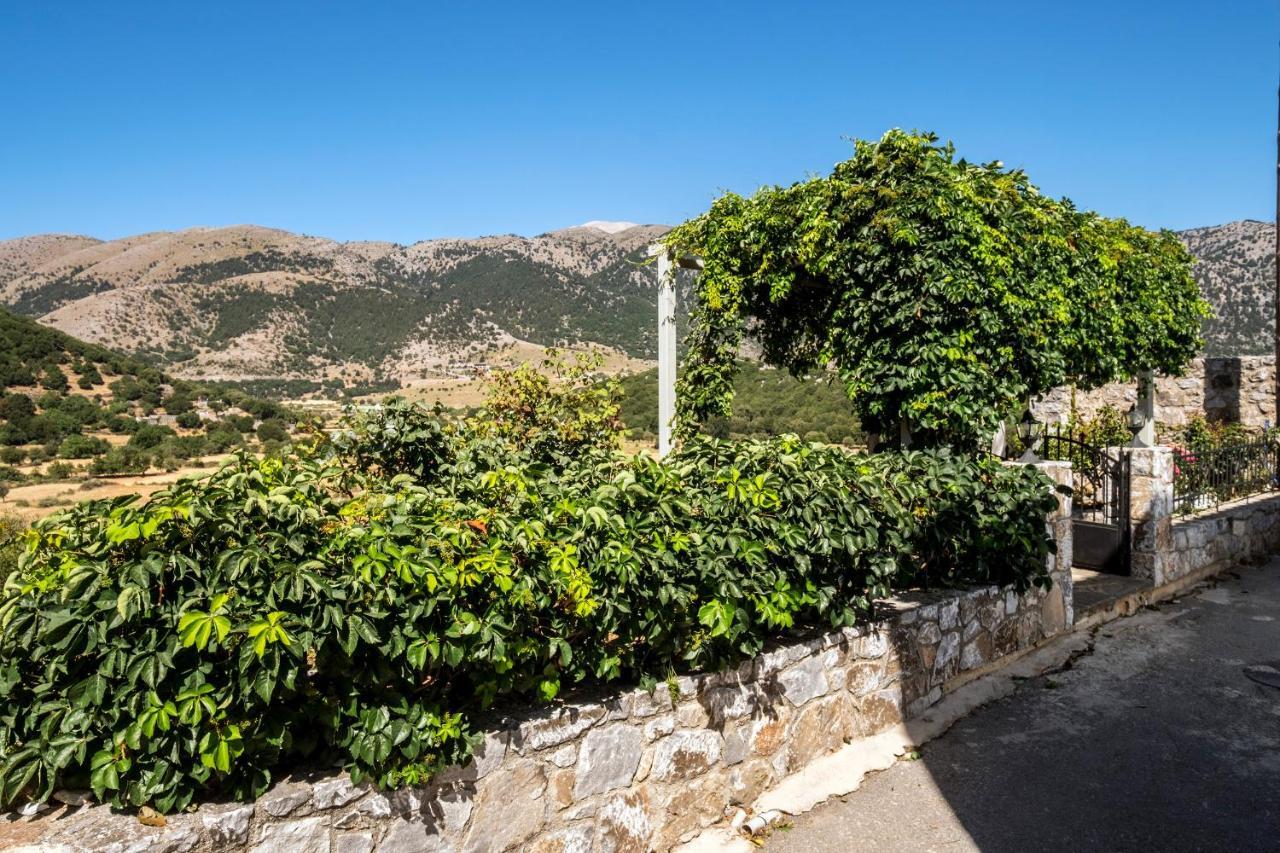 Stone Built Villa Galatia, Poolside & Perfect View Καρές Εξωτερικό φωτογραφία